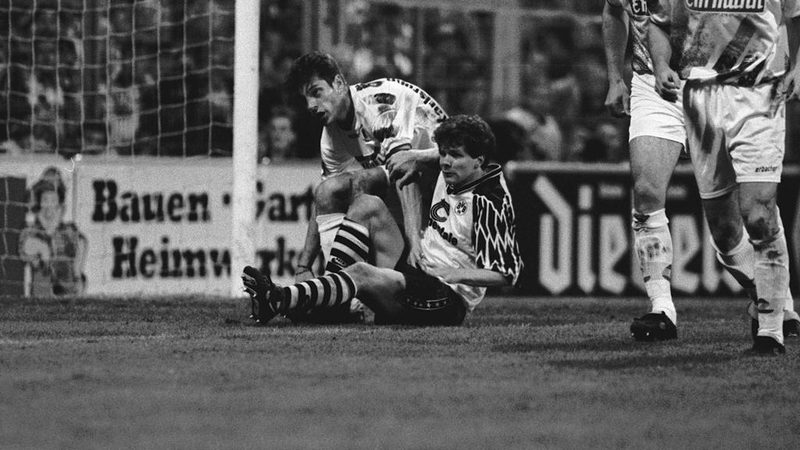 Andreas Möllers legendäre Schutzschwalbe: Ein Wendepunkt für Borussia Dortmund