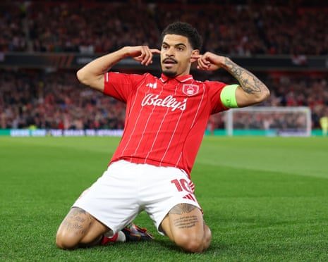 Nottingham Forest Grinds Past 10-Man Porto to Reach Europa League Semis