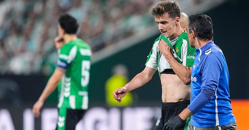 Diego Llorente y Héctor Bellerín analizan la dolorosa eliminación del Betis en Europa