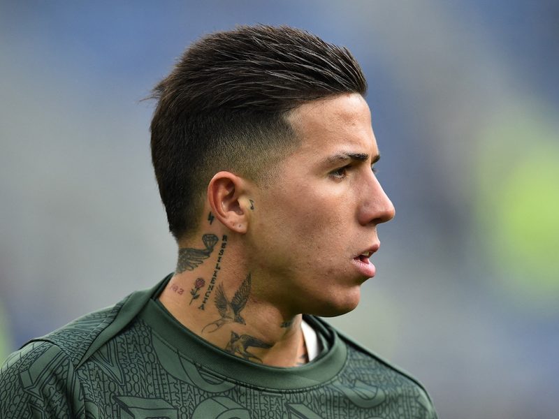 Enzo Fernández regresa para el clásico contra el Manchester United