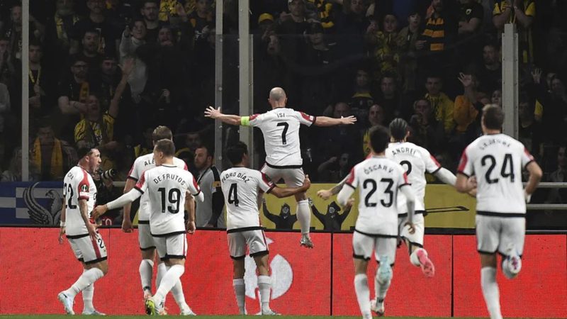 El Rayo y un inesperado favor del Estrasburgo mantienen a LaLiga en la lucha europea