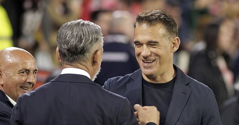 Luis García Plaza enfrenta un reto doble con el Sevilla FC fuera de casa