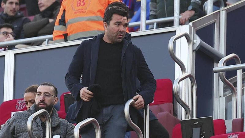 Deco enfrenta desafíos en la planificación de fichajes del Barça este verano