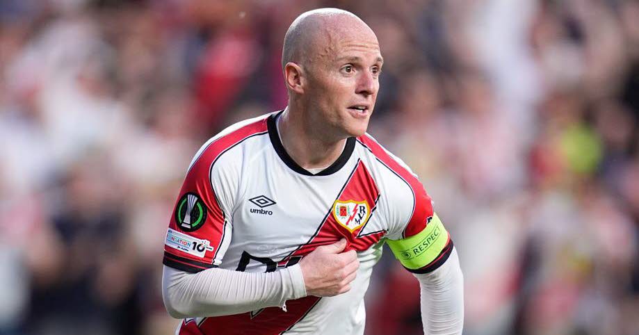 Le Racing Club de Strasbourg face au Rayo Vallecano : enjeux d'une demi-finale historique