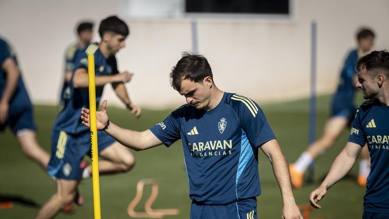 El Real Zaragoza busca redención ante el Ceuta en un partido crucial