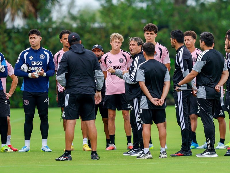 Guillermo Hoyos se prepara para debutar con Messi ante Colorado Rapids en la MLS