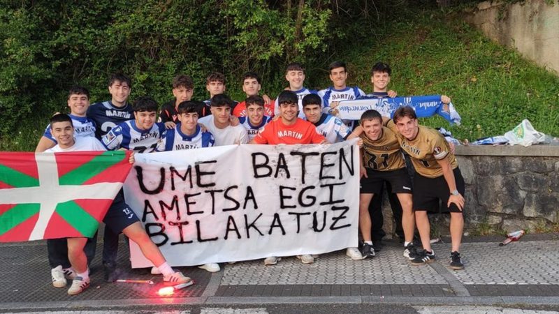 Emotiva despedida a Jon Martín antes del gran adiós a la Real Sociedad