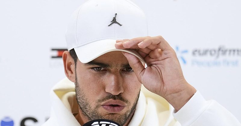Carlos Alcaraz se retira del Mutua Madrid Open por lesiones en la muñeca