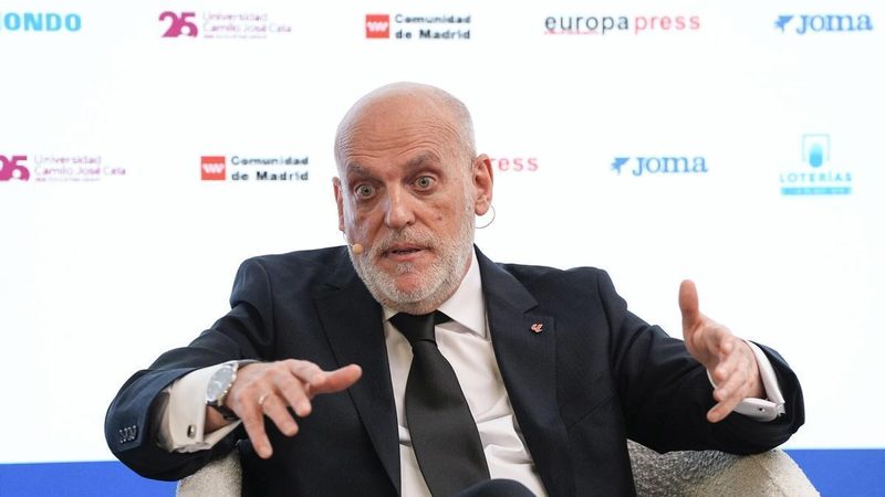 Tebas muestra optimismo por el Barça: "Van por buen camino" hacia el verano