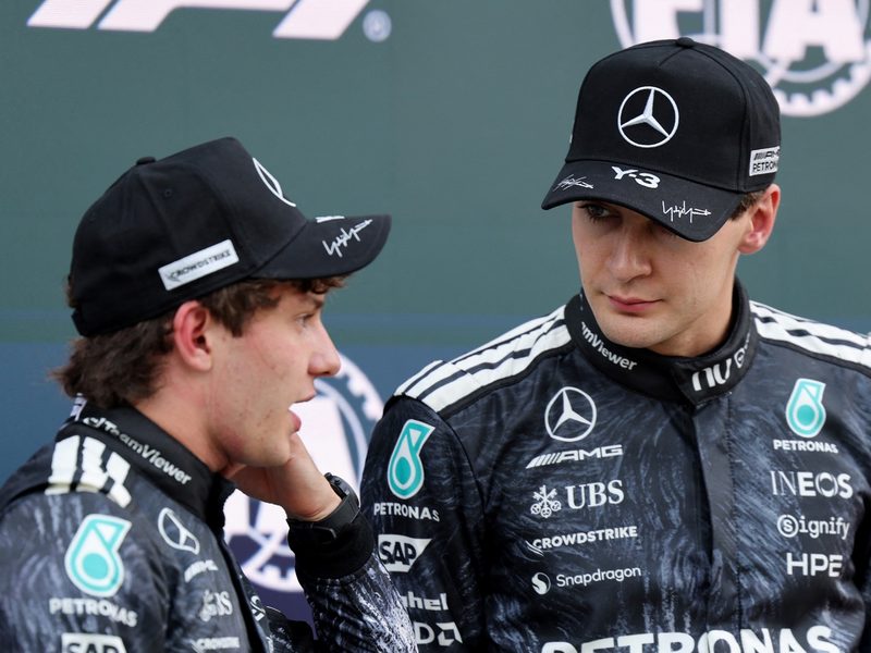 George Russell y Kimi Antonelli, un nuevo duelo interno en Mercedes por el título