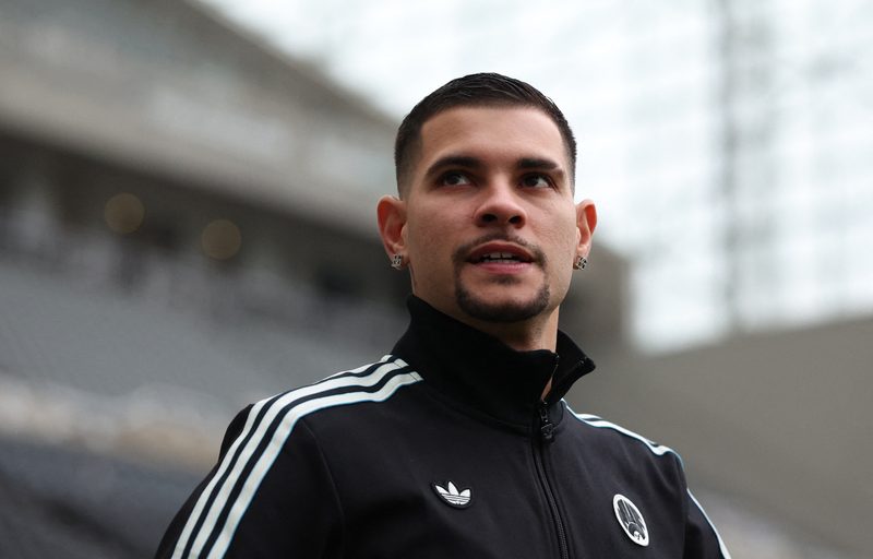 Bruno Guimarães retorna ao Newcastle após dois meses e está pronto para enfrentar o Bournemouth