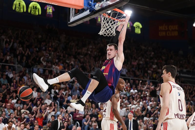 El Barça brilla en el Palau y hace vibrar a Pesic en una noche memorable