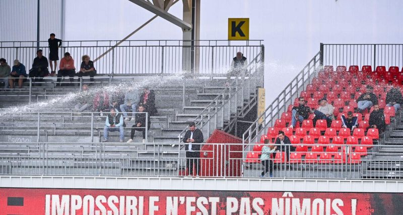 Le Nîmes Olympique s'insurge contre les interdictions de déplacements de ses supporters