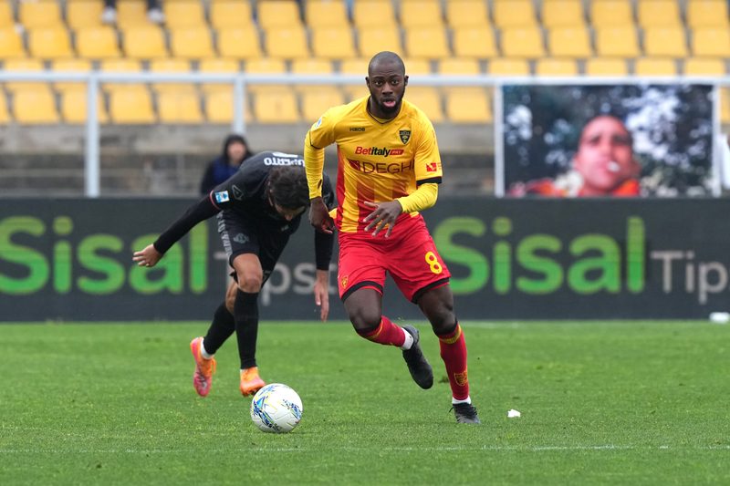 Fofana costretto a fermarsi: il Lecce perde un tassello fondamentale per la salvezza