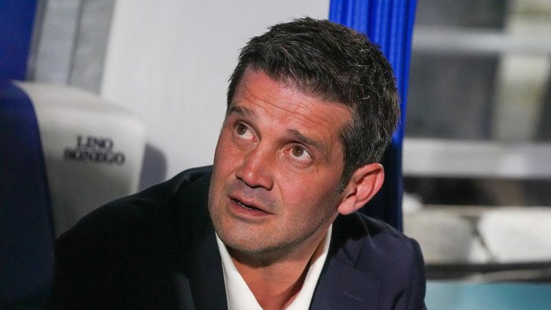 Chivu si ispira a Mourinho: custode dello spogliatoio con saggezza e ironia