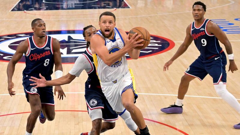 Warriors Aim for Playoff Spot Against Suns in Thrilling 2026 NBA Play-In Showdown