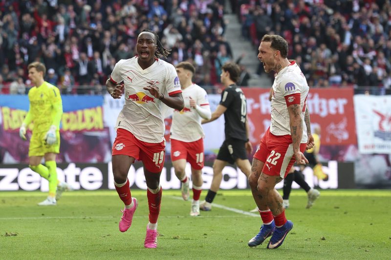 Eintracht Frankfurt unterliegt RB Leipzig nach Fehlern deutlich mit 1:3
