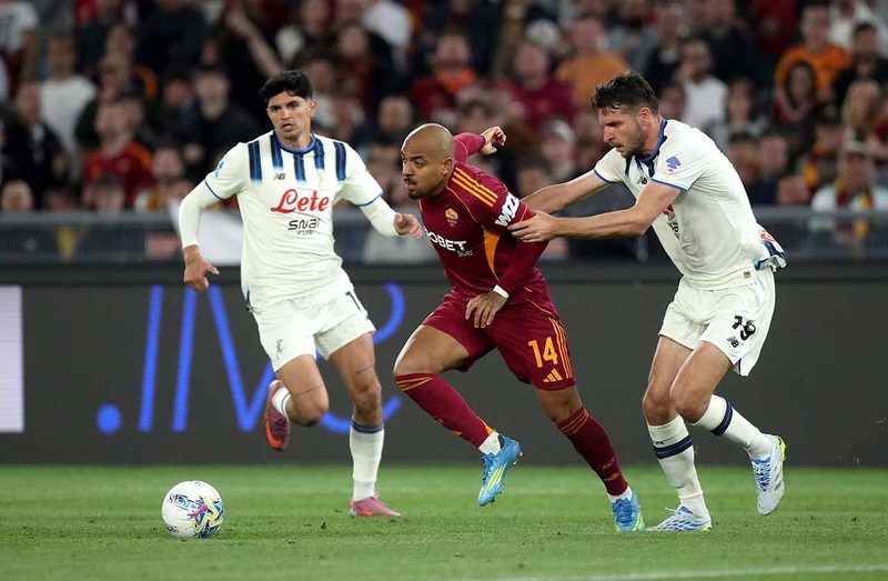 Roma e Atalanta empatam e mantêm acirrada disputa por vaga na Champions