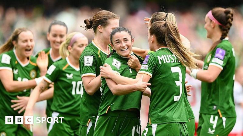 Sheva's Late Strike Secures Vital Win for Republic of Ireland Against Poland