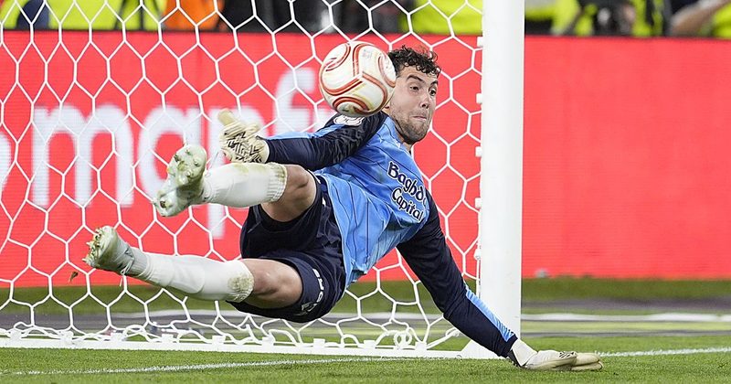 Unai Marrero brilla en la final y lleva a la Real Sociedad a la gloria en Sevilla