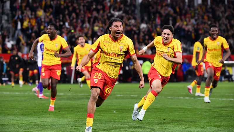 Le RC Lens réalise une remontada historique contre Toulouse avec 42 tirs