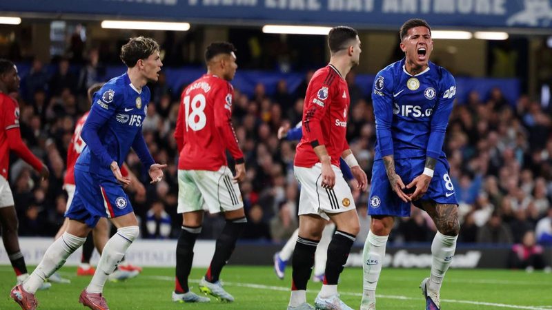 El Chelsea se hunde tras otra derrota ante el Manchester United