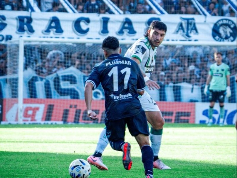 Quilmes y Chicago empatan sin goles en el regreso de los visitantes en el Ascenso
