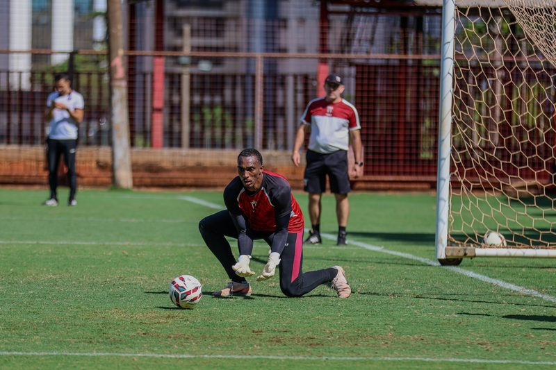 Botafogo-SP define Jordan no gol e Hygor fora contra o Atlético-GO