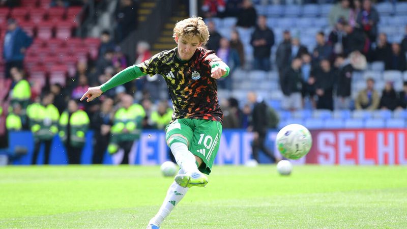 Transfergerüchte: FC Bayern, BVB und andere Teams im Fokus