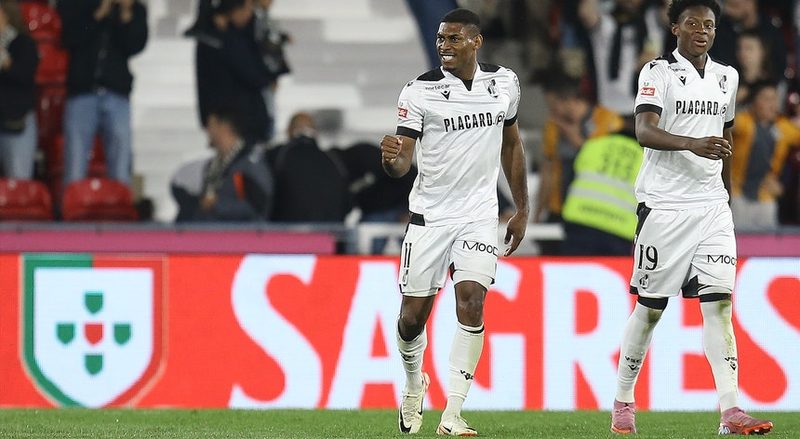 Vitória de Guimarães supera Gil Vicente e complica luta por Europa