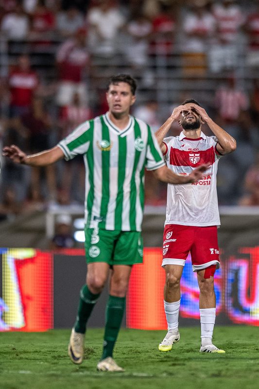 CRB vive drástica queda: do melhor mandante em 2025 ao pior em 2026