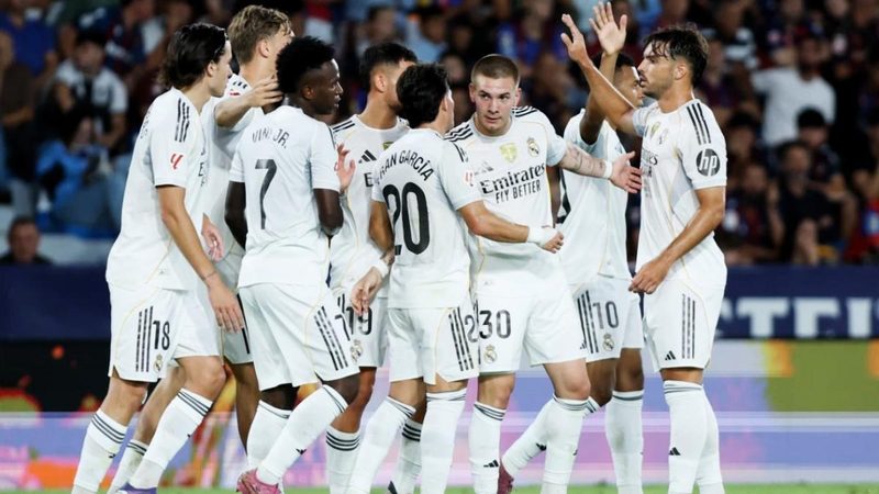 Los 170 millones del Real Madrid: Carreras, Huijsen y Mastantuono bajo presión