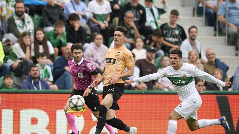 Pepelu asume la defensa del Valencia CF ante el Mallorca en un partido crucial