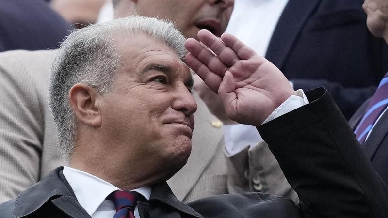 Laporta renueva la ilusión del Barça, pero enfrenta desafíos en el camino a la gloria