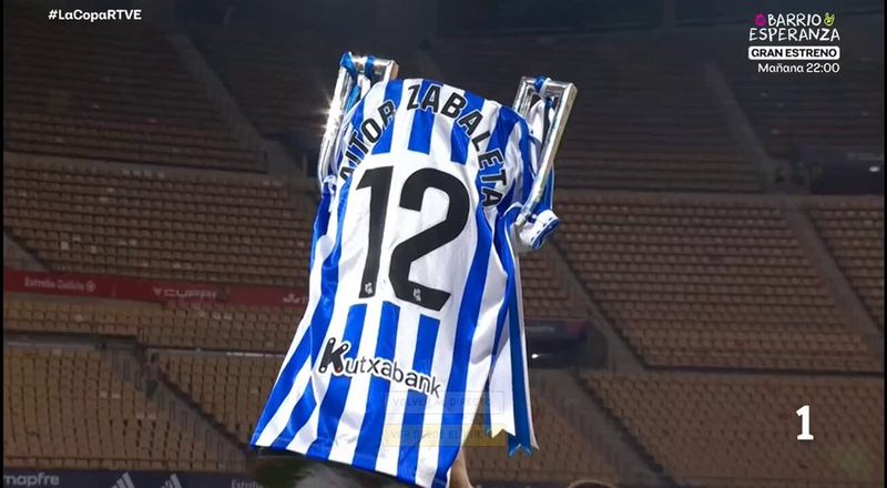 Real Sociedad Honors Aitor Zabaleta in Emotional Copa del Rey Victory