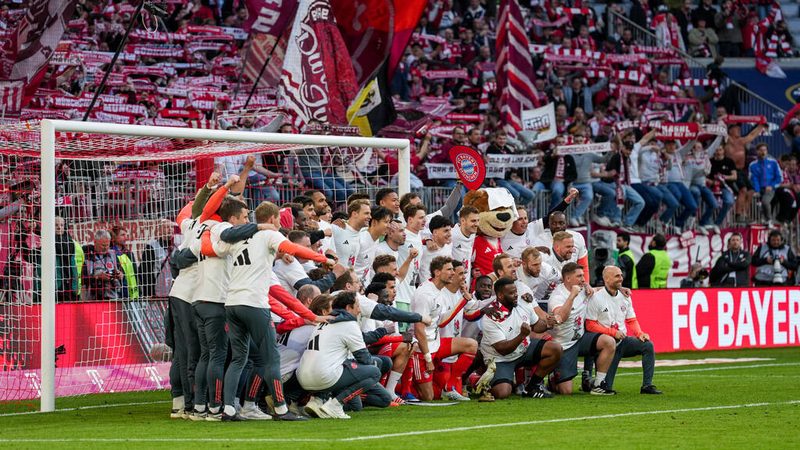FC Bayern feiert 35. Meisterschaft und blickt auf das Triple