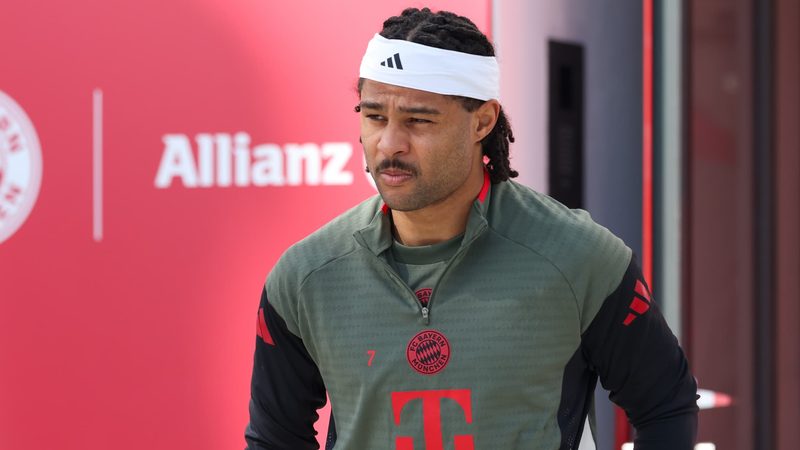 Le Bayern Munich face à un coup dur : Serge Gnabry blessé, absent contre le PSG et incertain pour le Mondial