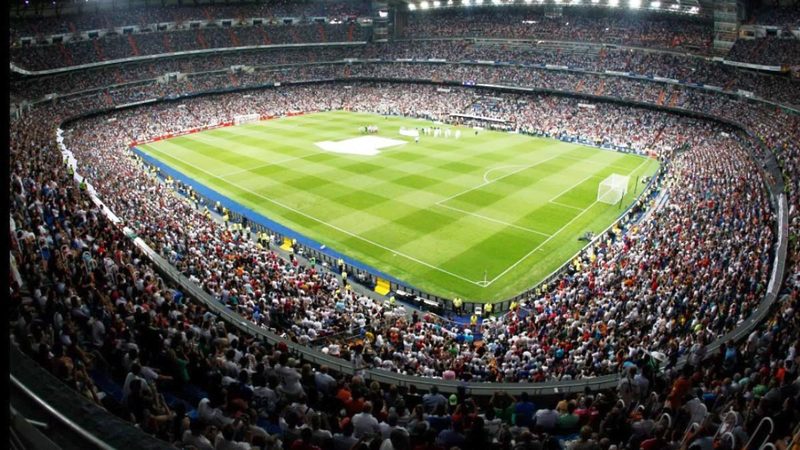 El Barcelona se distancia en la Liga mientras el Real Madrid sufre en casa