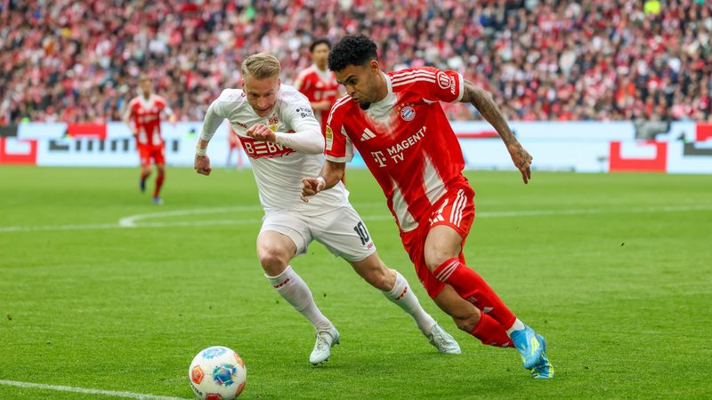 Le Bayern Munich remporte son 35e titre avant d'affronter le PSG en Ligue des champions