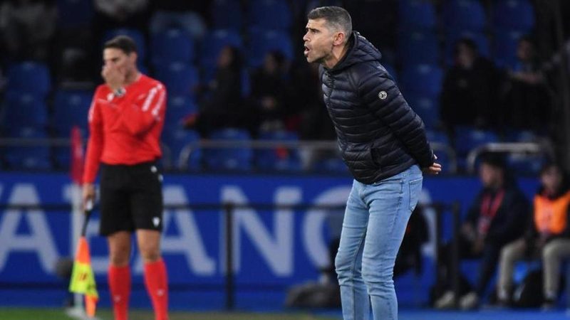 Hidalgo exige efectividad al Deportivo para seguir en la lucha por el ascenso