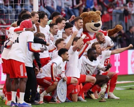 Bayern Munich Clinches 35th Bundesliga Title with Thrilling 4-2 Victory Over Stuttgart