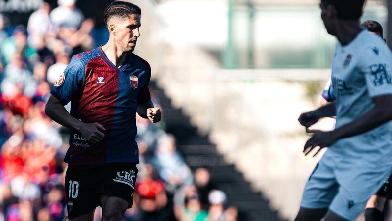 El Eldense logra una remontada épica y se aferra a sus sueños de ascenso