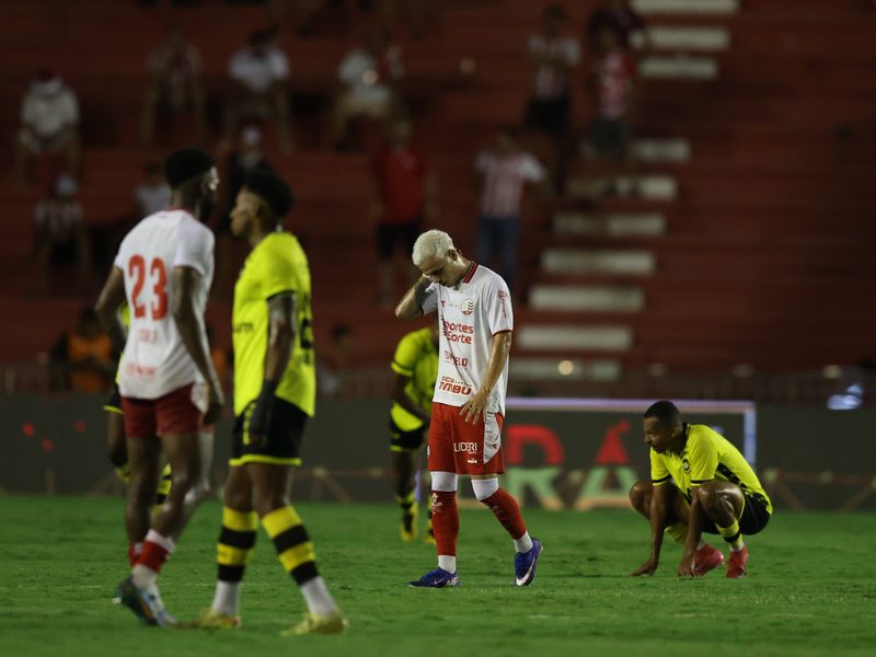Náutico amarga nova derrota por 3 a 0 em casa, desta vez para o São Bernardo