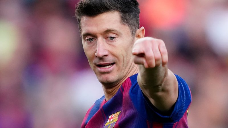 El futuro de Lewandowski en el FC Barcelona pende de un hilo tras reuniones clave