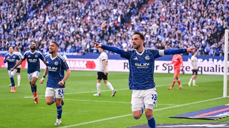Schalke feiert überzeugenden 4:1-Sieg gegen Münster und festigt Tabellenführung