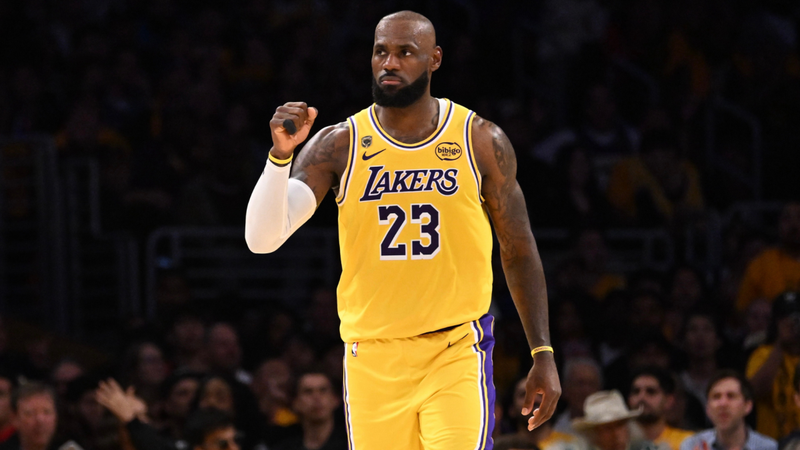 LeBron James Battles Time as Lakers Face Uphill Challenge Against Father Time