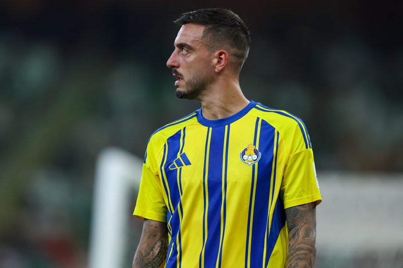 Joselu lascia l'Al-Gharafa: club spagnoli e italiani in fila per il talento