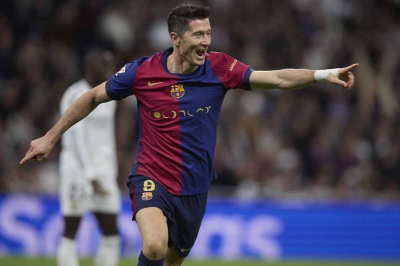 Lewandowski in Italia: l'agente incontra Juventus e Milan per il futuro del bomber