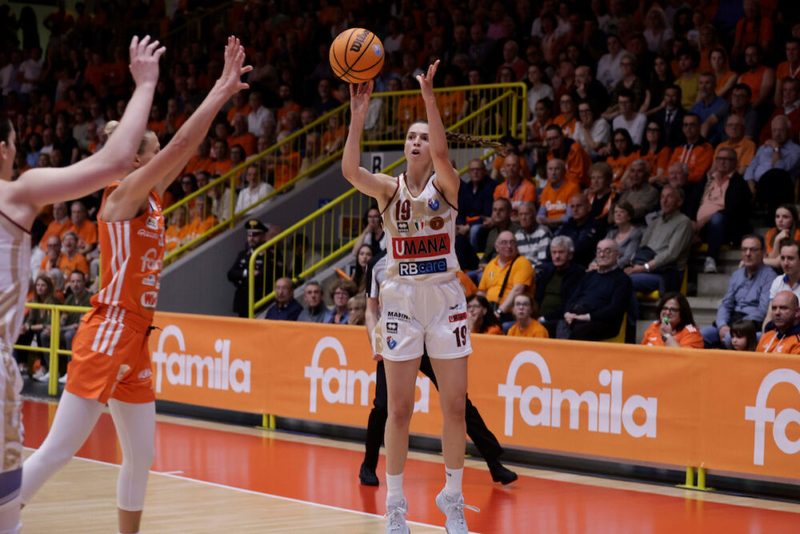 Famila Wuber Schio e Umana Reyer Venezia si sfidano per Gara-1 della finale scudetto