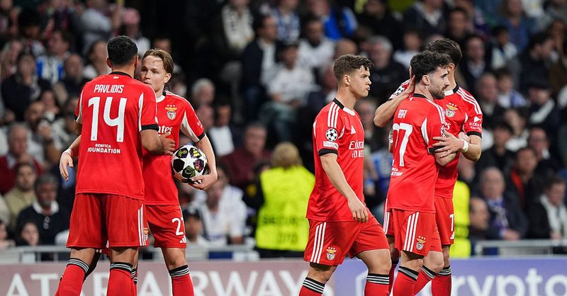 Mourinho guida il Benfica alla vittoria nel Derby Eterno contro lo Sporting